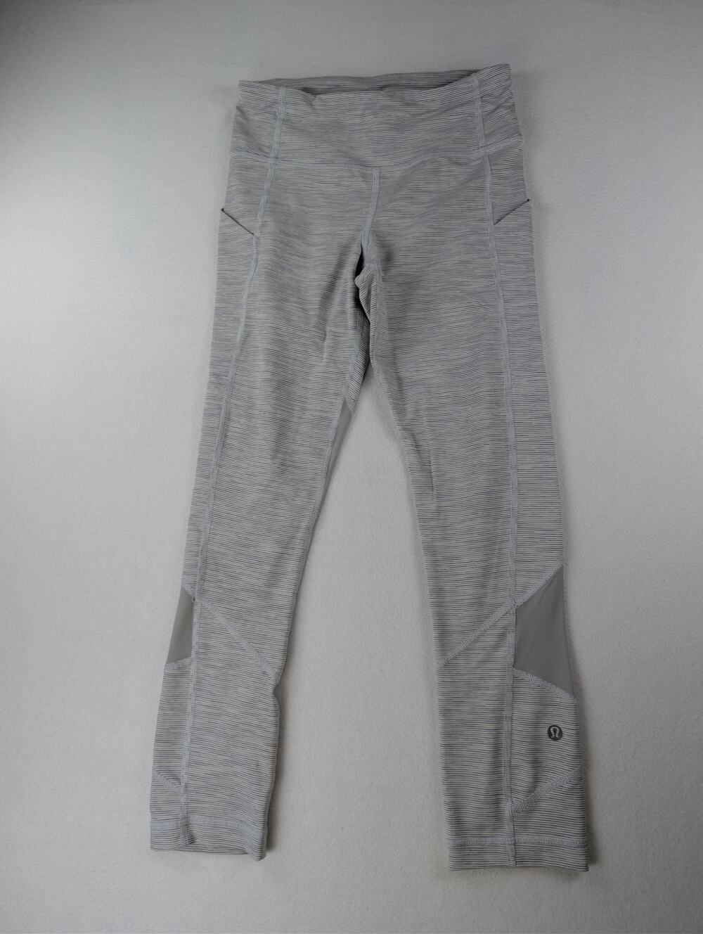 Lululemon Size 2 Gray Pinstripe Mesh Panel High Rise Leggings